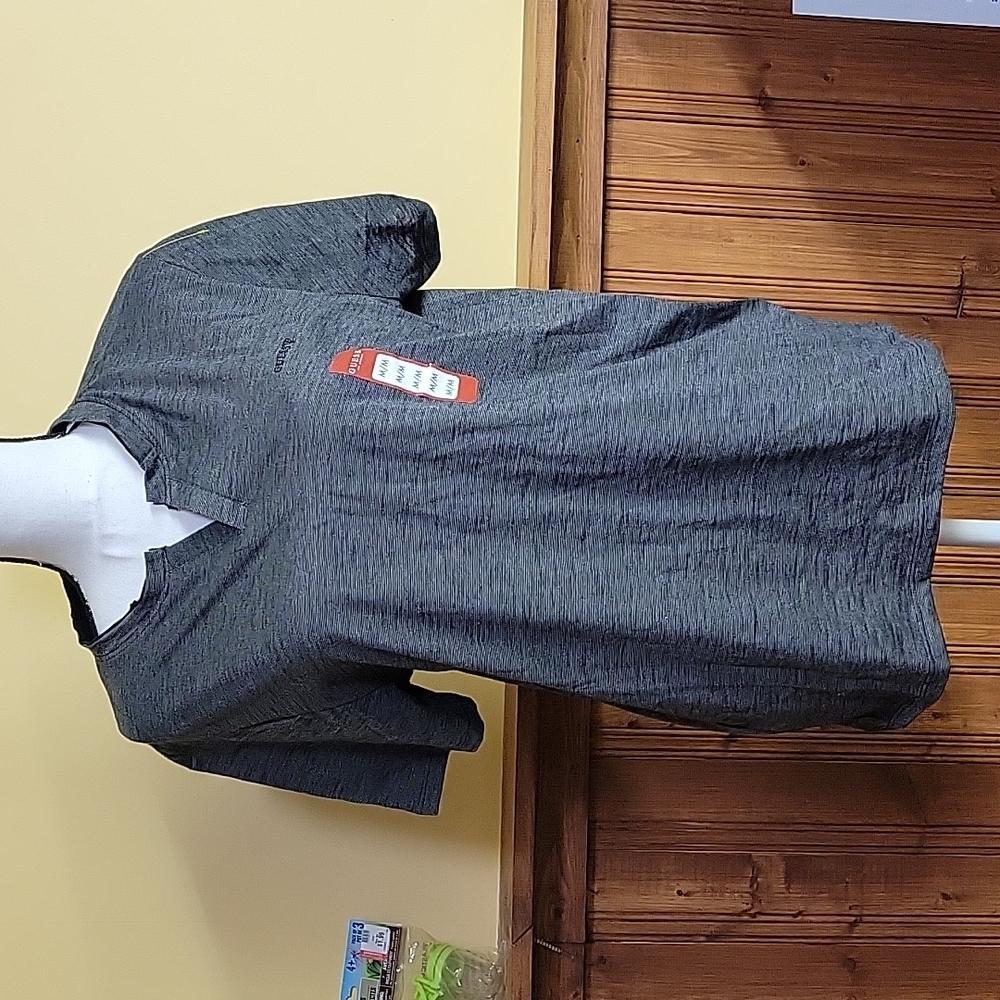 Guess nen short sleeve shirt medium